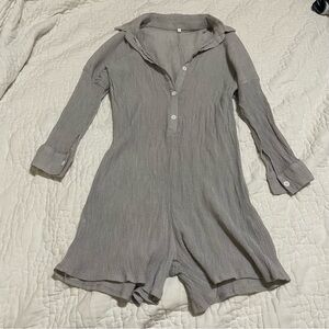 Boutique gray long sleeve romper #50